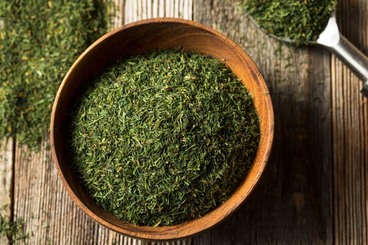 bowl of dried dill.