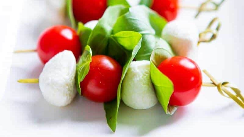 caprese skewers with balsamic