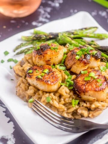 Scallop risotto in a roundup of risotto recipes.